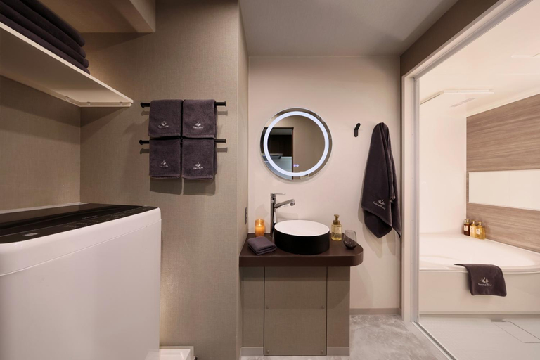 Bathroom 3, Dotombori Crystal Hotel 3, Osaka
