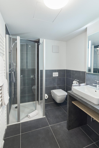 Bathroom 3, VR-Serviced Apartments Gerstungen, Wartburgkreis