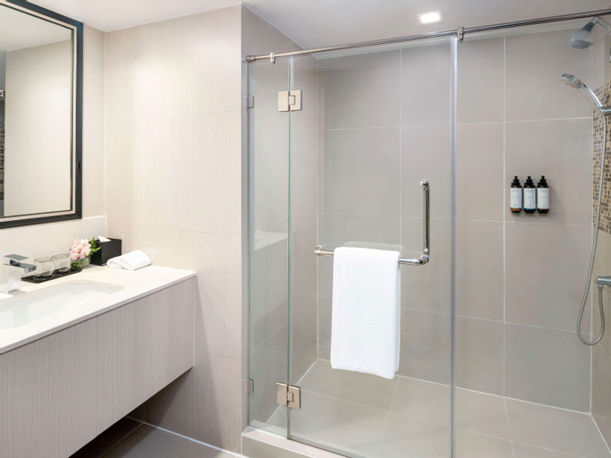 Bathroom 9