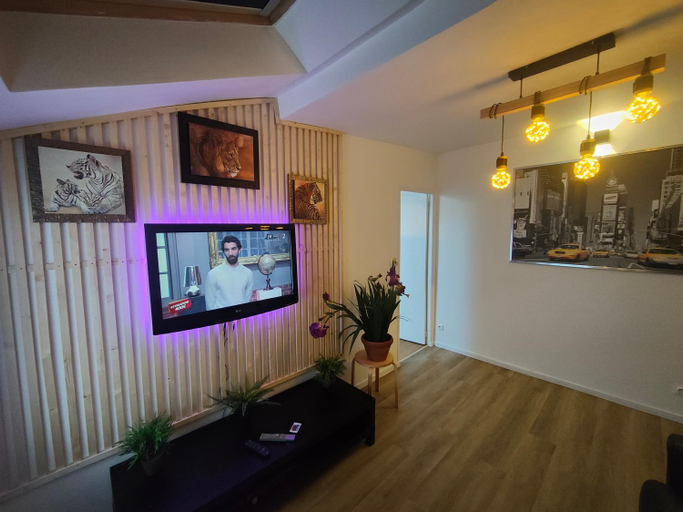 Others 5, Les Lofts De Provins: Apt 1, Seine-et-Marne