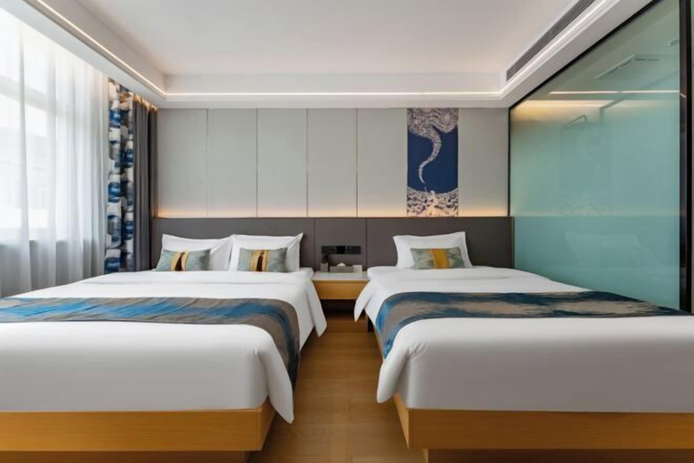 Bedroom 3, Shengtong Hotel, Lijiang