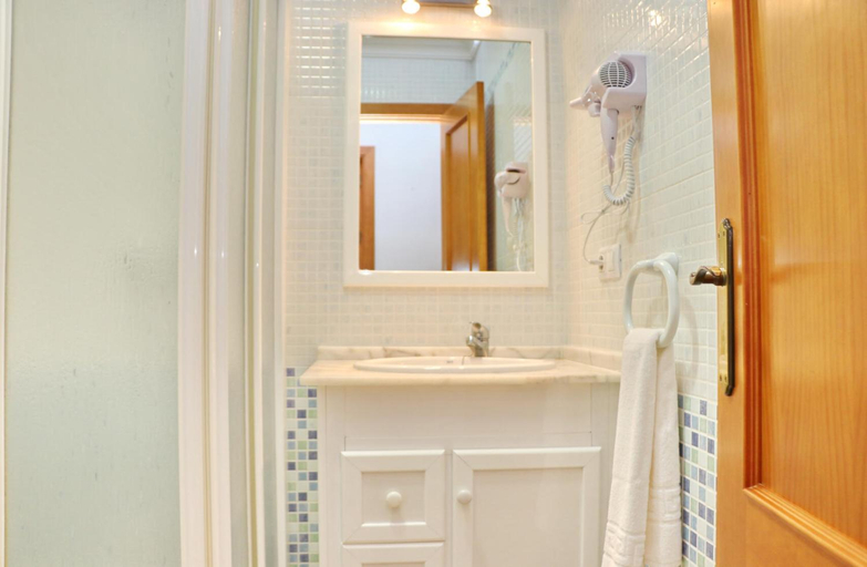 Bathroom 2, Apartamento Santa Teresa de Jesus, Cádiz