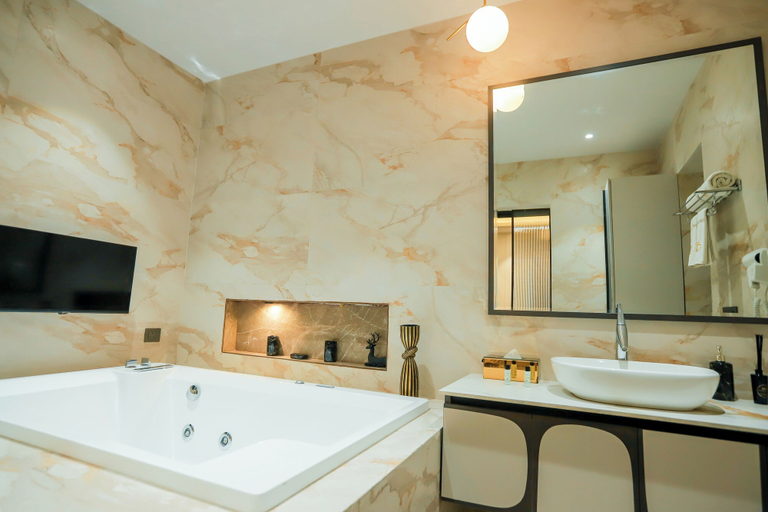 Bathroom 4, Bel-La Monde Hotel Chhattarpur South Delhi, Delhi