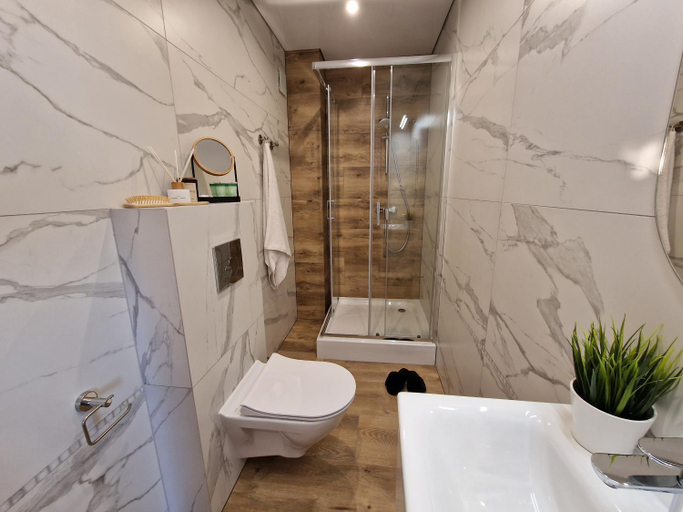 Bathroom 3, Villa Verona, Lębork