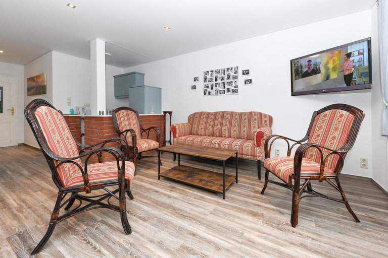 Others 5, Hotel-Pension Janssen - Gastehaus Huus an't Deep, Wittmund