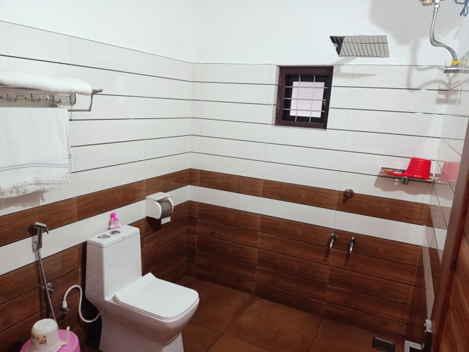 Bathroom, Divine View Holyday Home (Homestay), Wayanad