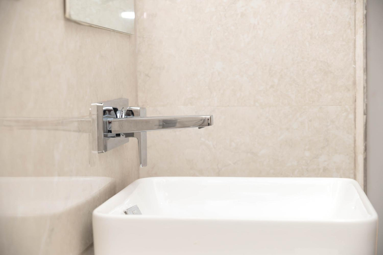Bathroom 5, Z Bliss Suites, Mumbai Suburban