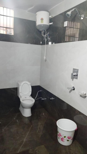 Bathroom 3, HOTEL DHANUA PALACE, Chandigarh