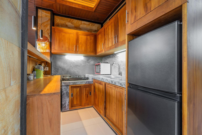 Dining Room 9