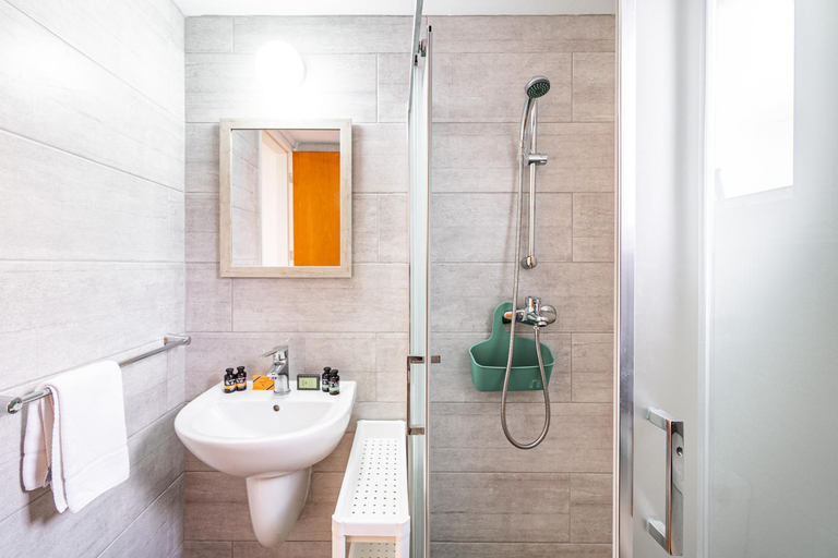 5, Villa Rosedale by Ezoria Villas
