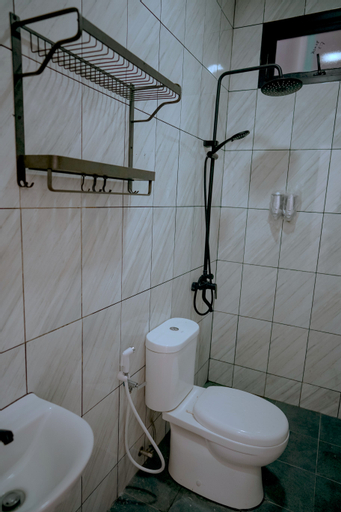 Bathroom 4
