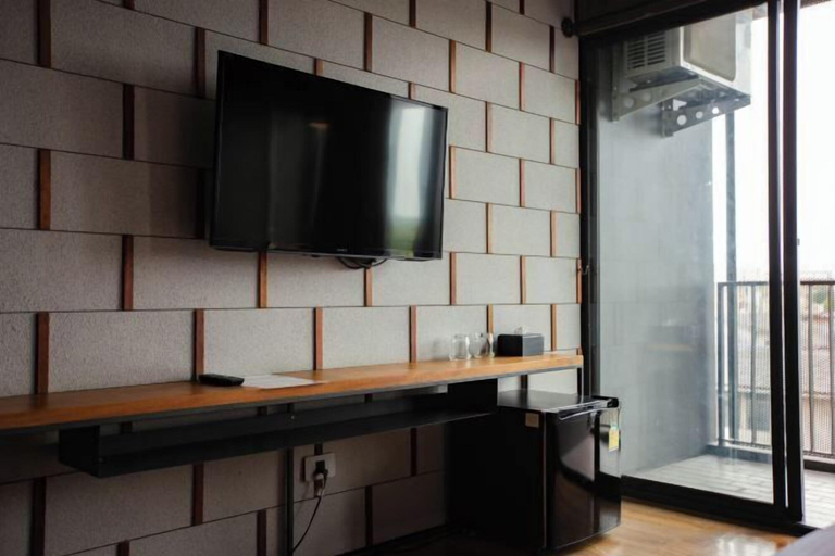 Bathroom 9