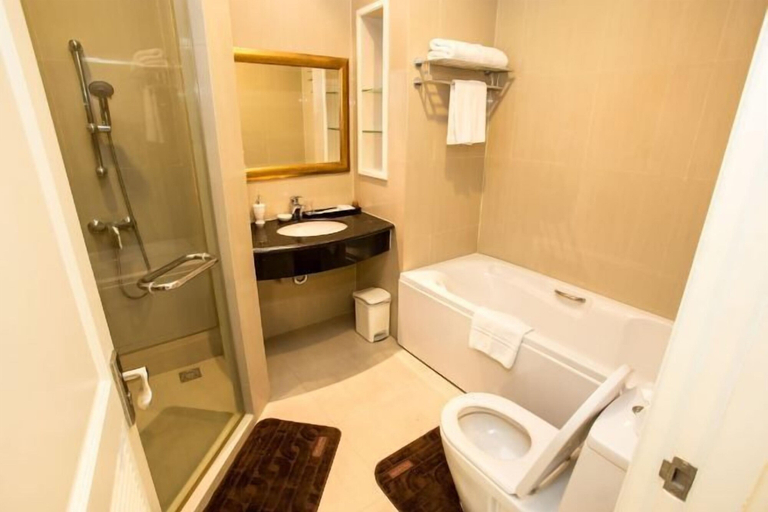 Bathroom 19