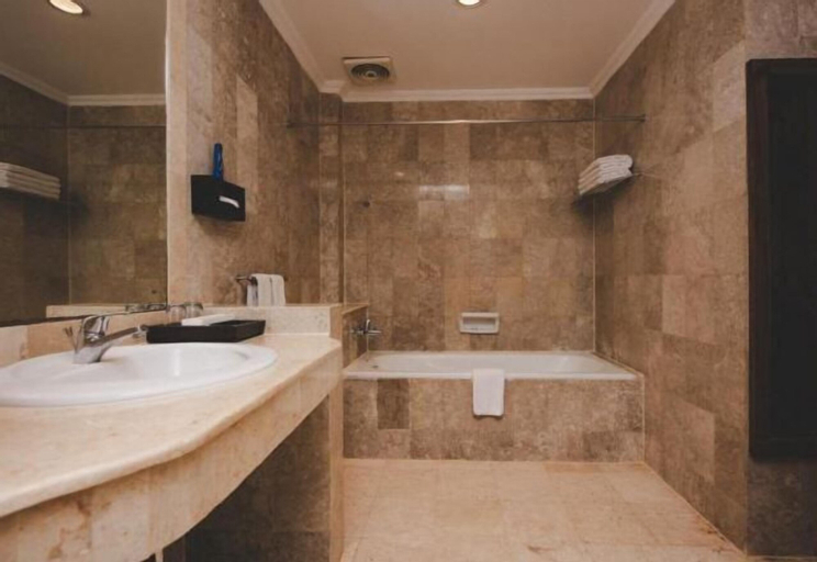 Bathroom 8