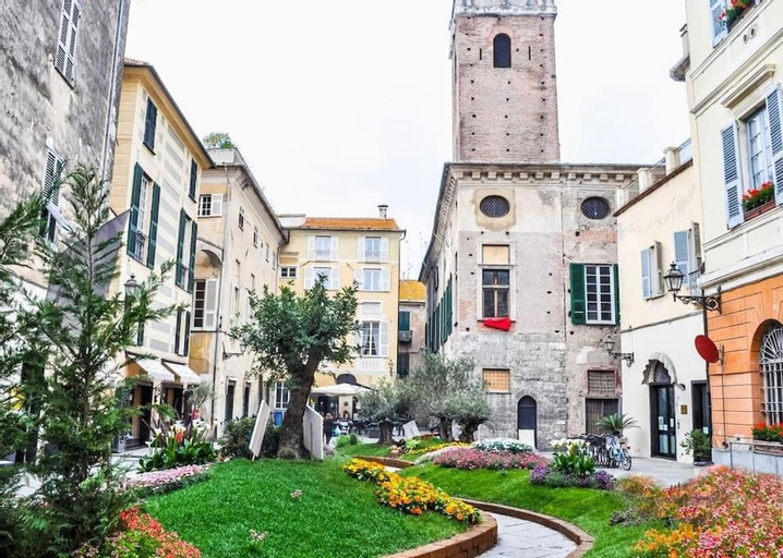 2, Casa Diamante a pochi passi dal mare di Albenga, Savona