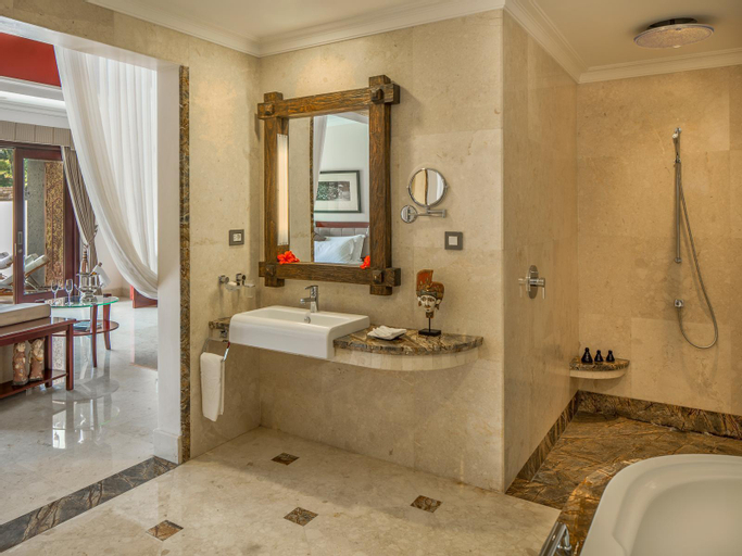 Bathroom 29