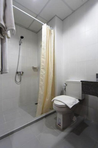 Bathroom 5