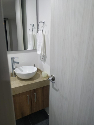 Bathroom 3, New Comfortable Apartments in La Candelaria, Bogota, Santafé de Bogotá