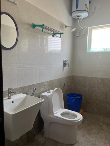Others 5, 2BHK leisure home near Auroville featuring a shared community pool, Viluppuram