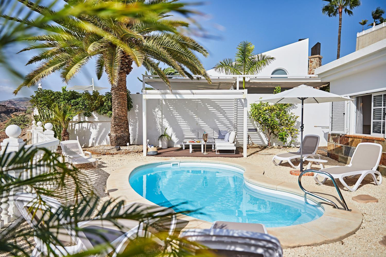 Exterior view 2, Stunning Villa with Breathtaking Ocean View, Las Palmas
