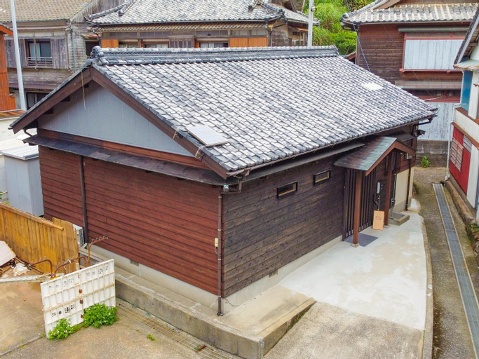 Villa Miyako 源泉かけ流し客室温泉ヴィラ みやこ別邸, Gotō