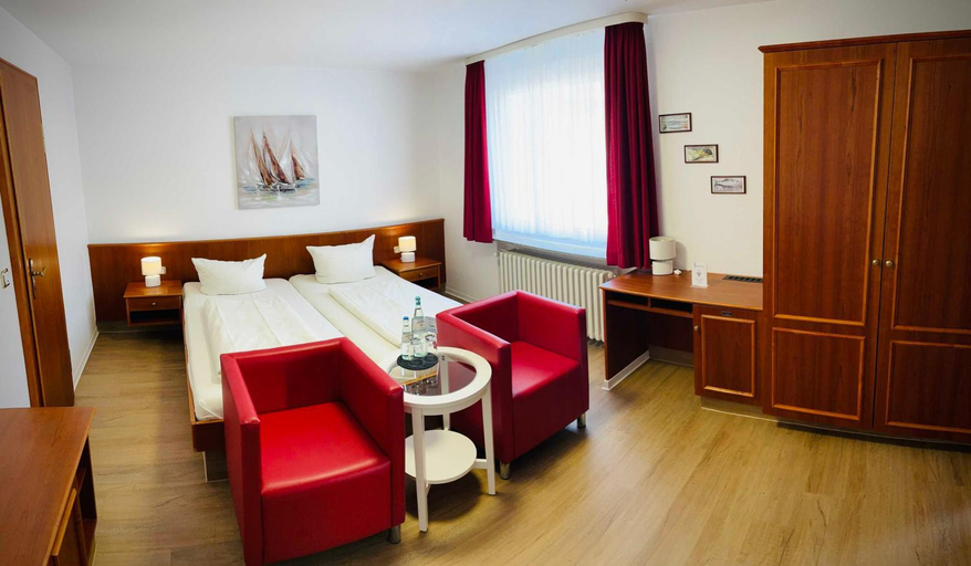Bedroom 2, Seehotel, Pinneberg