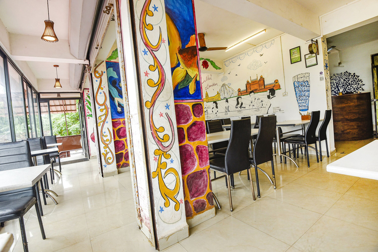 Food & Drinks 5, Via Dewa - Nr. Dabolim International Airport, South Goa