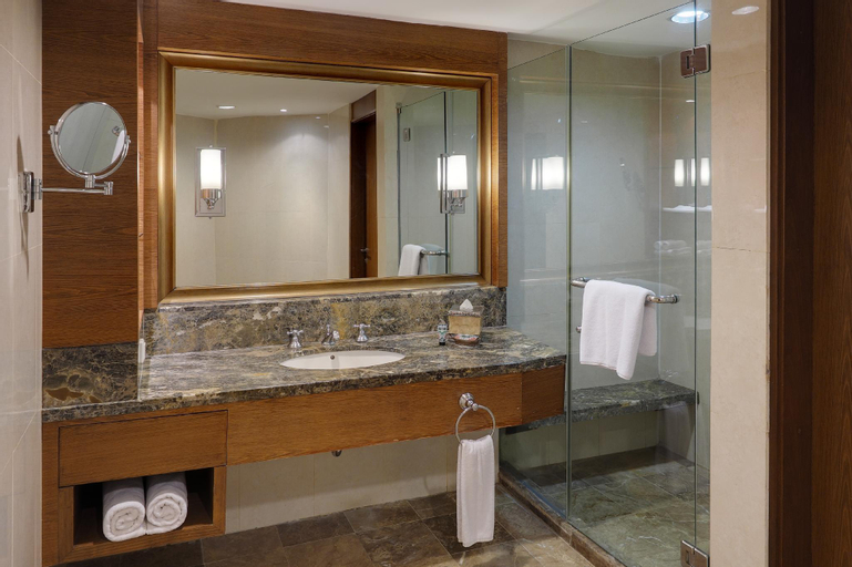 Bathroom 4