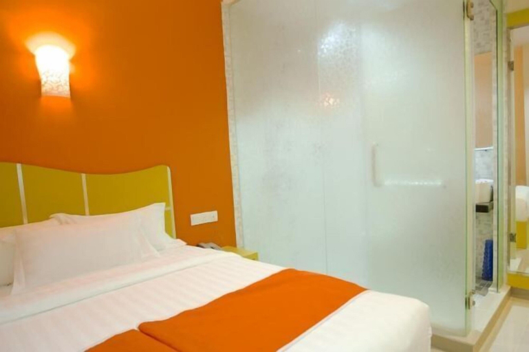 Bedroom 23