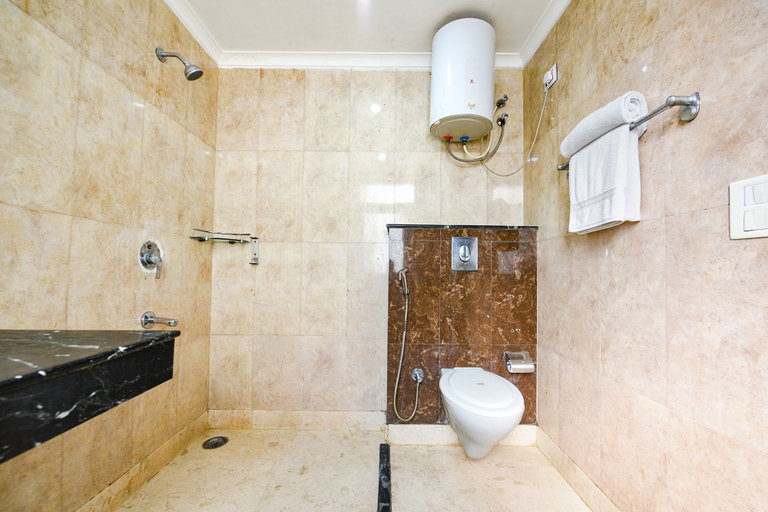 Bathroom 3, Fabhotel Cordial Home, Delhi