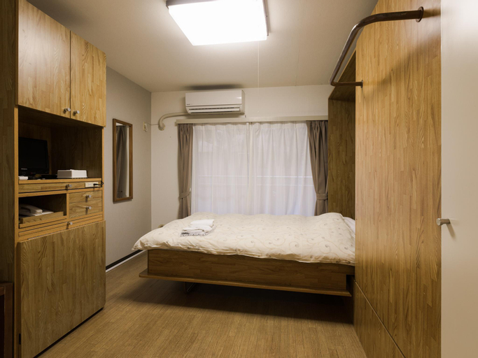 Bedroom 12