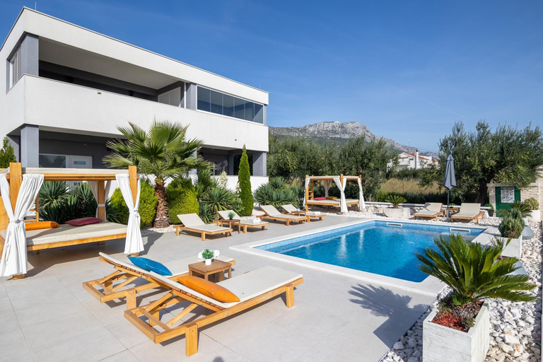 Others 3, Deluxe double room with sauna and pool, Kaštela