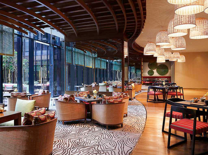 Food & Drinks 4, Pullman New Delhi Aerocity, Delhi