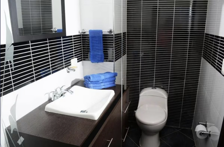 Bathroom 4, Aparta Hotel Jardines del Caney, Santiago de Cali