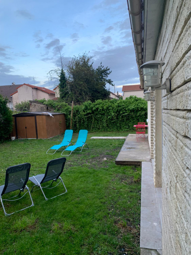 Others 3, Villa Tenjin chambre 2, Seine-Saint-Denis