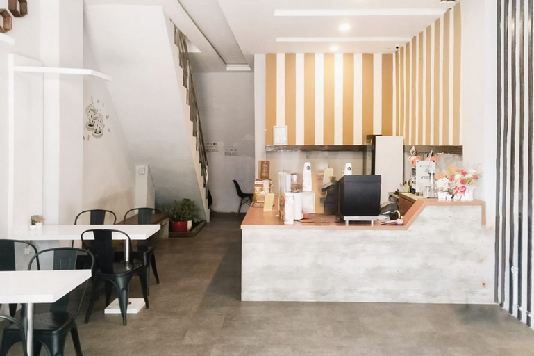 Public Area 2, RedDoorz @ Capsule Inn Teuku Umar, Bandar Lampung