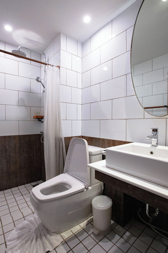 Bathroom 4