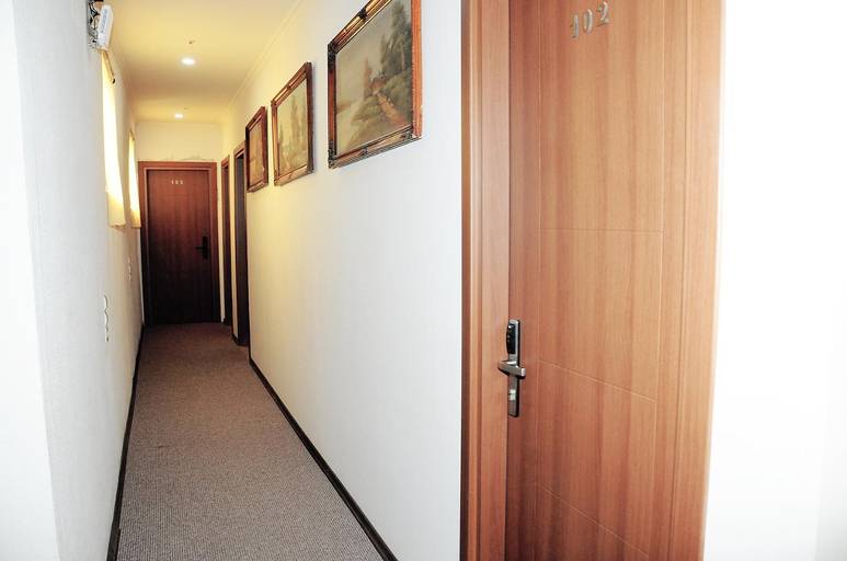 Others 4, Hotel One Tirana, Tirana