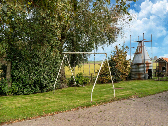 Sport court, Holiday Home in Burgerbrug Near the Beach, Zijpe