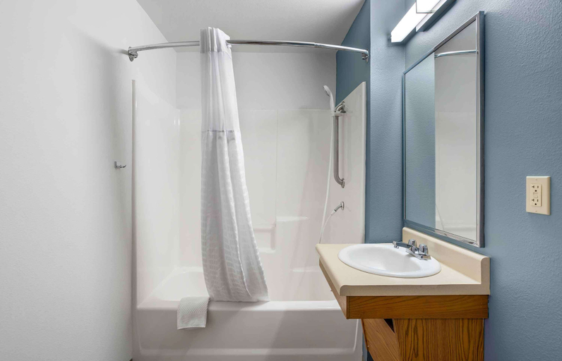 Bathroom 4, Extended Stay America Select Suites - Indianapolis - Plainfield, Hendricks