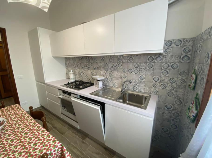 5, Casa Diamante a pochi passi dal mare di Albenga, Savona