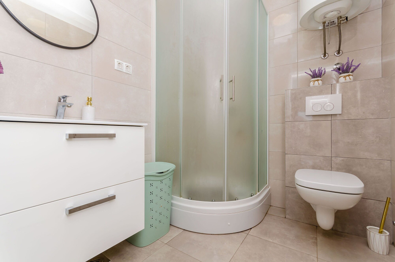 Bathroom 5, Apartment Rizza, Trogir