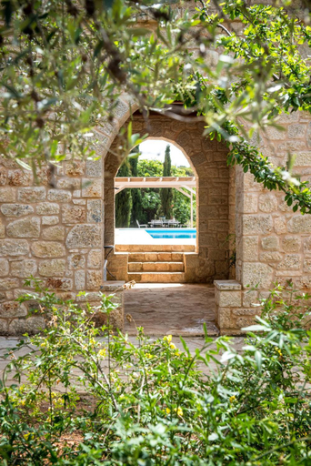 Others 3, Magnificent, Authentic Private Villa and the Guest house, Peloponnese