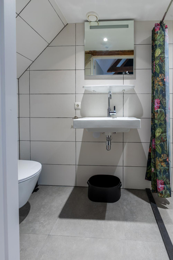 Bathroom 3, Stadslogement Hoogend, Sneek