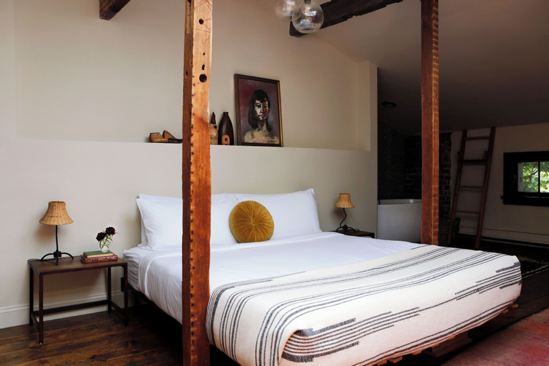 Bedroom 8