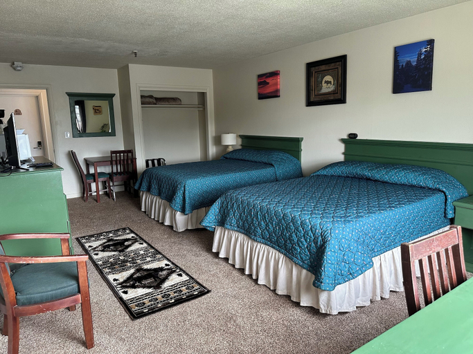 Bedroom 5, The Kenai Inn, Kenai Peninsula