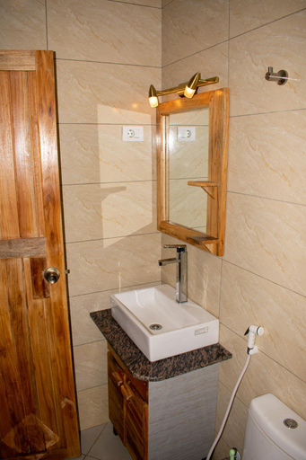 Bathroom 4, Choice Guest House 2, Addis Abeba