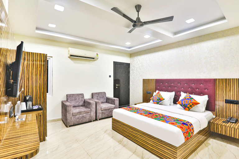 Bedroom 2, Fabhotel Keshri Inn, Kaushambi
