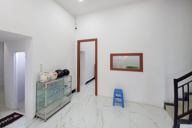Bedroom 5, RedDoorz Syariah @ Sungai Pinang Muara Bungo, Bungo