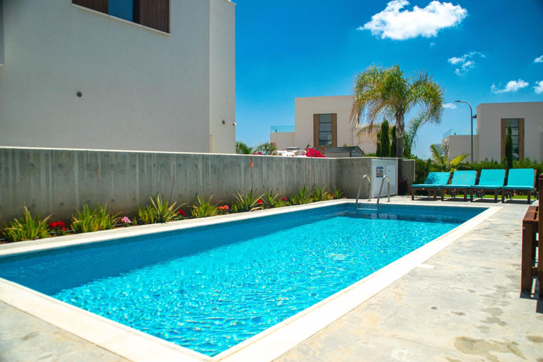 Sport & Beauty 2, By the Beach Villa Natalya